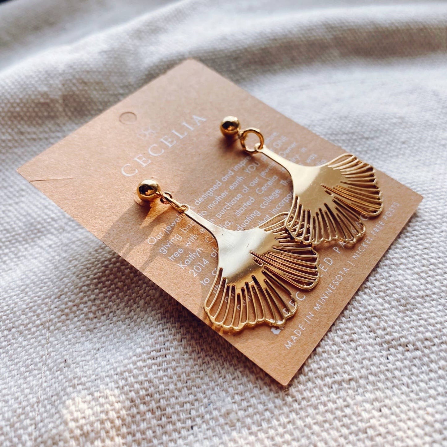 Hepburn Filigree Pendant Lightweight Earrings: Gingko Leaf