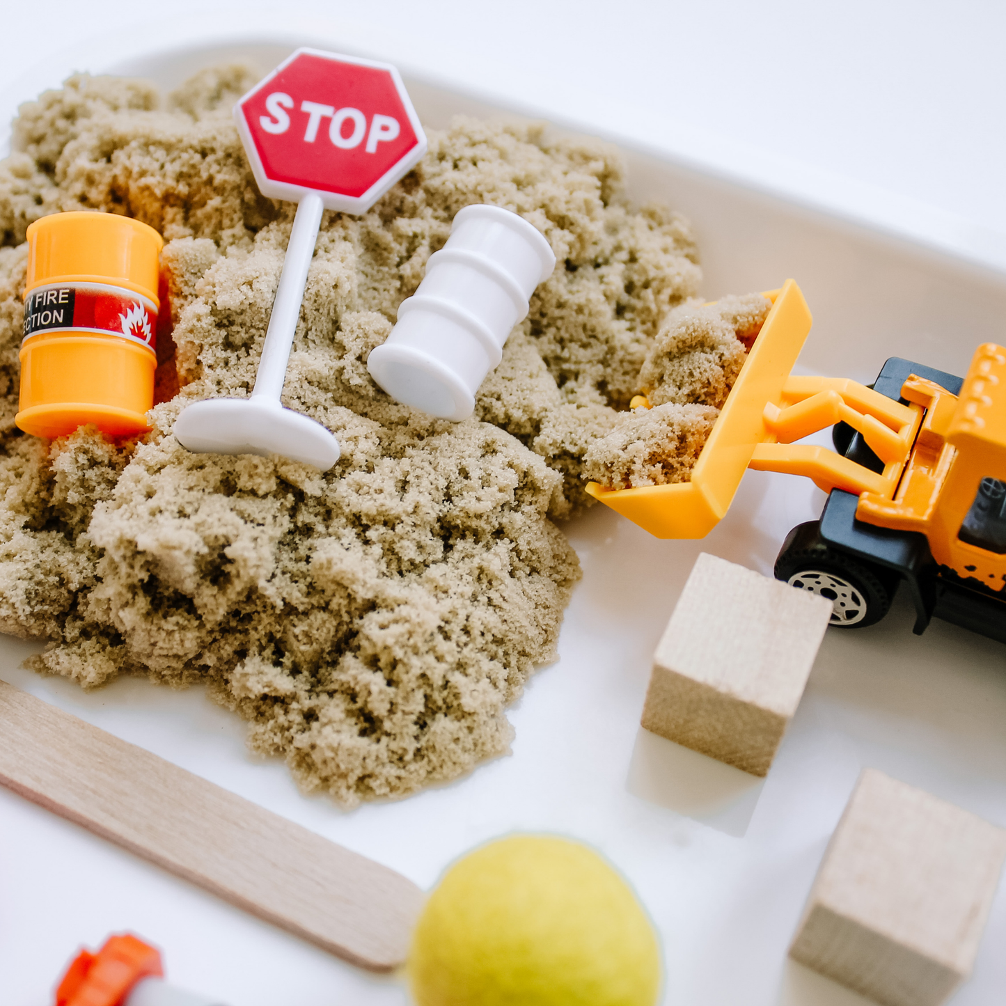 Children's Construction Sensory Play Dough Kit: Play Dough