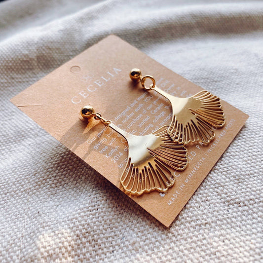 Hepburn Filigree Pendant Lightweight Earrings: Gingko Leaf